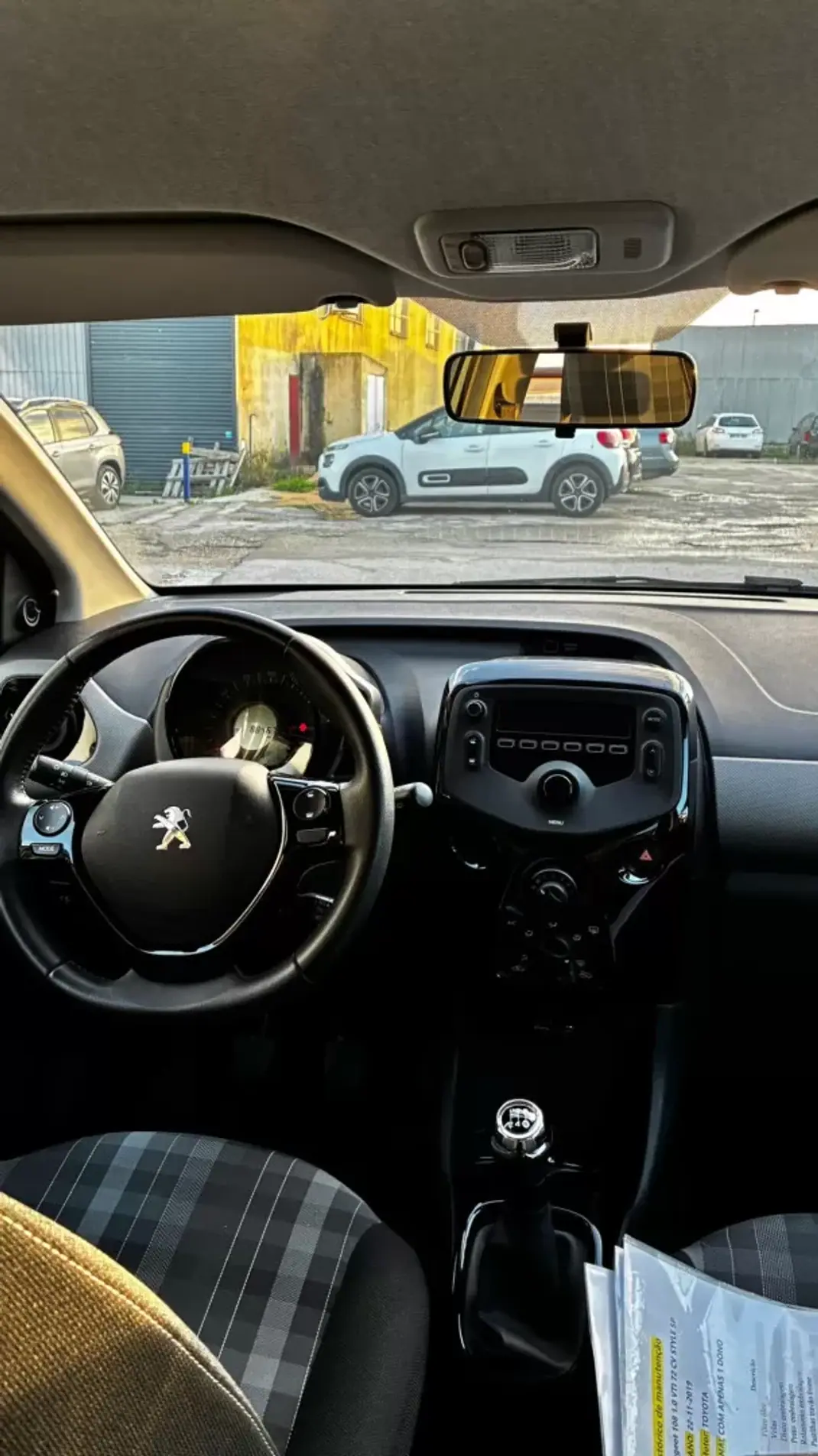 Peugeot 108 2019 - 11750 EUR, 88467 km - AUTO.MOTO.pt - 88467km - foto 8 de 20