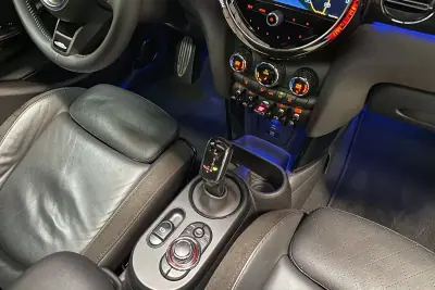 MINI Cooper 2021 - 26950 EUR, 34244 km - AUTO.MOTO.pt - 34244km - foto 40 de 52