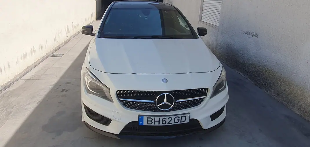 Mercedes-Benz CLA 200 2015 - 10000 EUR, 309800 km - 309800km - foto 1 de 15