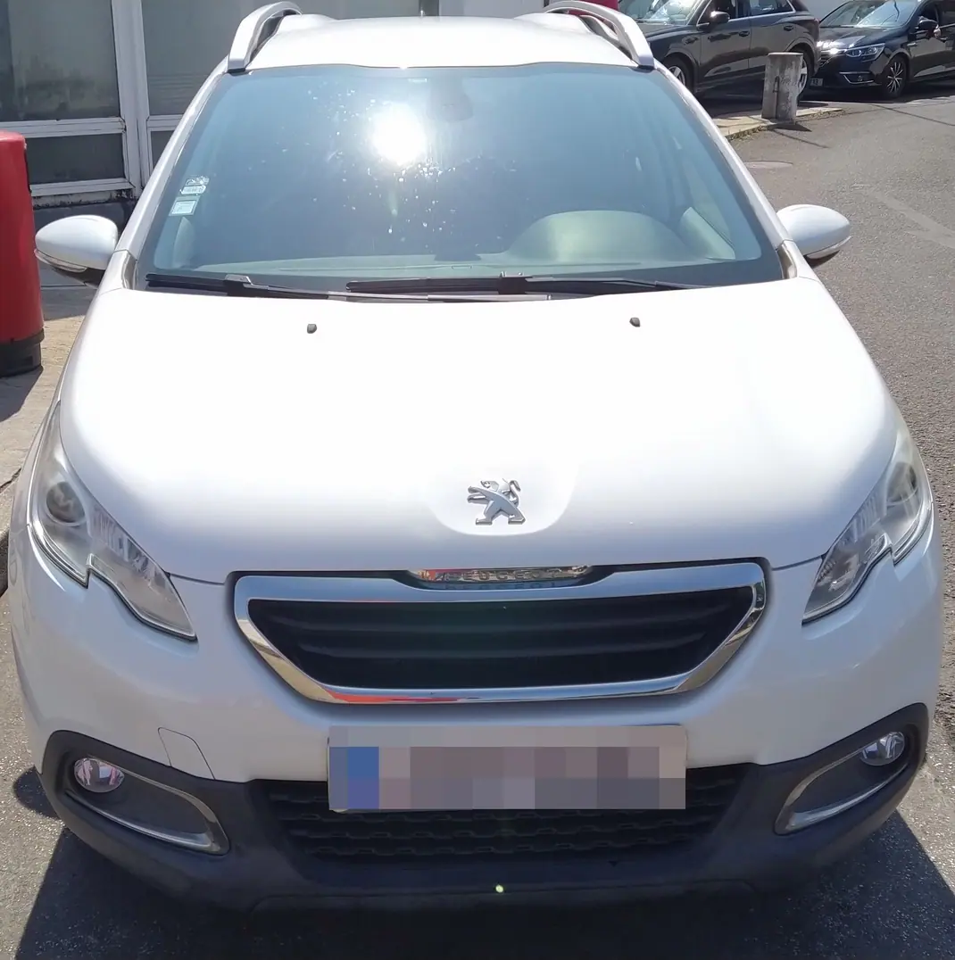 Peugeot 2008 2015 - 9999 EUR, 145 km - 145km - foto 2 de 4