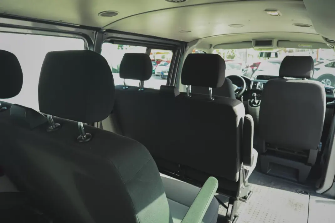 Volkswagen Transporter 2019 - 26950 EUR, 201710 km - AUTO.MOTO.pt - 201710km - foto 20 de 25