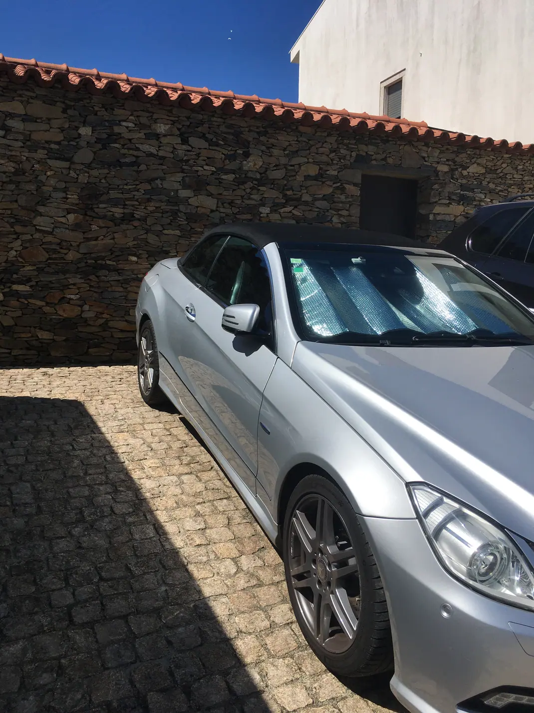 Mercedes-Benz E 250 2010 - 23000 EUR, 212000 km - AUTO.MOTO.pt - 212000km - foto 17 de 20