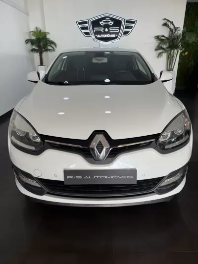 Renault Mégane Coupe 2014 - 11500 EUR, 100000 km - AUTO.MOTO.pt - 100000km - foto 2 de 12
