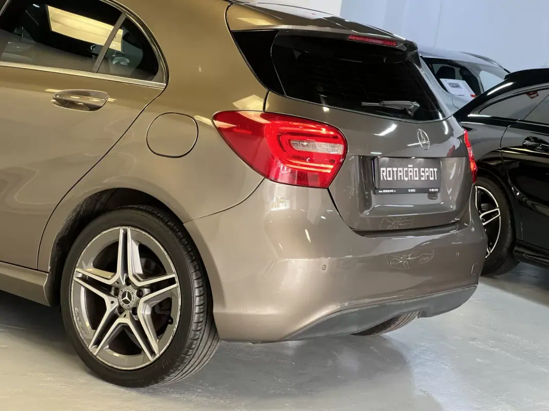 Mercedes-Benz A 180 2013 - 12990 EUR, 180000 km - AUTO.MOTO.pt - 180000km - foto 34 de 36