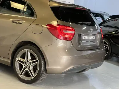 Mercedes-Benz A 180 2013 - 12990 EUR, 180000 km - AUTO.MOTO.pt - 180000km - foto 34 de 36