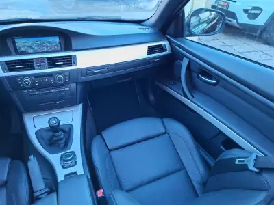 BMW 320 2010 - 15900 EUR, 220000 km - AUTO.MOTO.pt - 220000km - foto 25 de 42