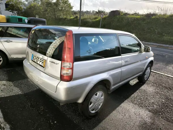 Honda HR-V 2000 - 3950 EUR, 97574 km - AUTO.MOTO.pt - 97574km - foto 3 de 36