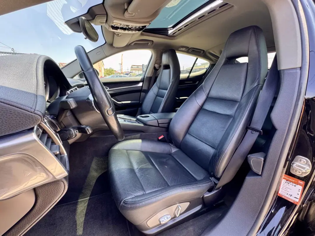 Porsche Panamera 2011 - 32500 EUR, 206000 km - 206000km - foto 15 de 20
