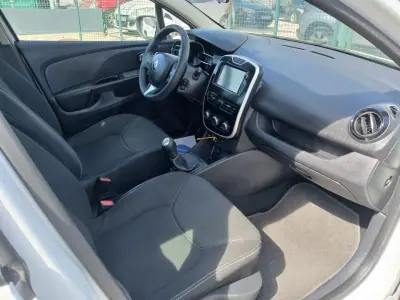 Renault Clio 2015 - 7750 EUR, 171706 km - 171706km - foto 22 de 26