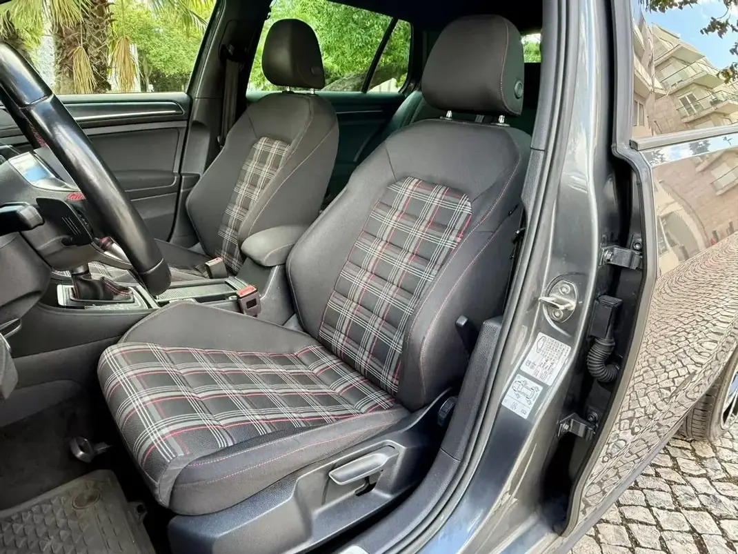 Volkswagen Golf 2019 - 26490 EUR, 113600 km - 113600km - foto 15 de 34