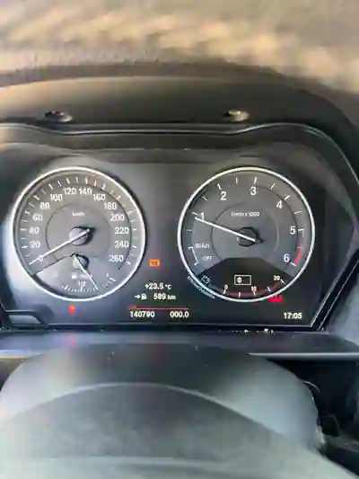 BMW 1 Series 2016 - 14800 EUR, 142000 km - 142000km - foto 10 de 14