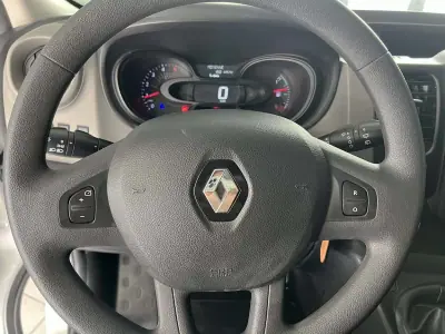 Renault Trafic 2018 - 21600 EUR, 47763 km - 47763km - foto 19 de 24