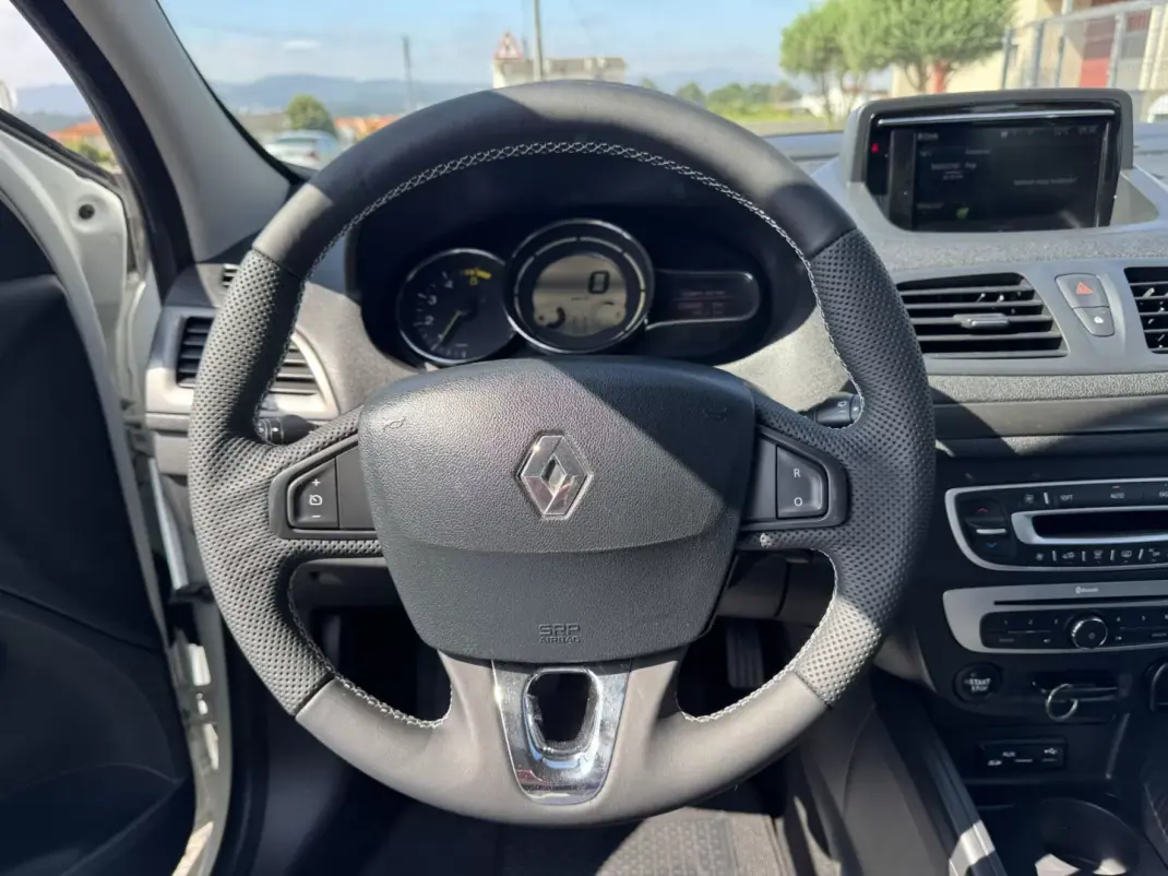 Renault Mégane Sport Tourer 2014 - 8990 EUR, 234000 km - 234000km - foto 12 de 32