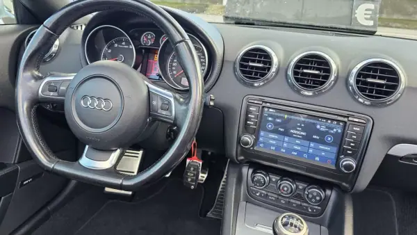 Audi TT Roadster 2007 - 14900 EUR, 151194 km - 151194km - foto 37 de 51
