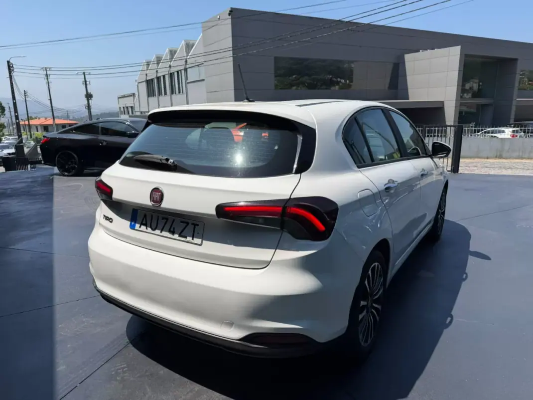 Fiat Tipo 2022 - 15300 EUR, 64000 km - 64000km - foto 5 de 12