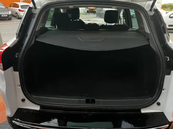 Renault Clio Sport Tourer 2016 - 10900 EUR, 138639 km - AUTO.MOTO.pt - 138639km - foto 21 de 21