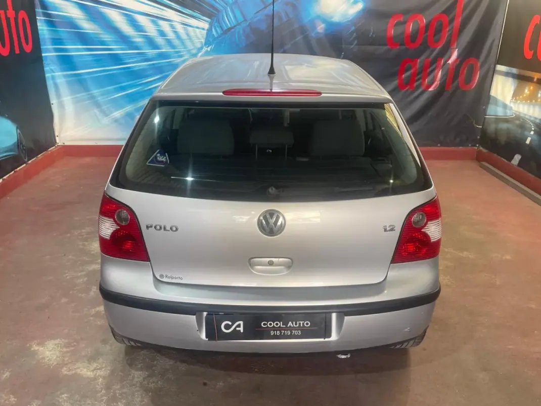 Volkswagen Polo 2003 - 2600 EUR, 105000 km - 105000km - foto 12 de 28