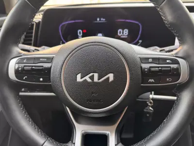 Kia Sportage 2023 - 24500 EUR, 64809 km - AUTO.MOTO.pt - 64809km - foto 12 de 24