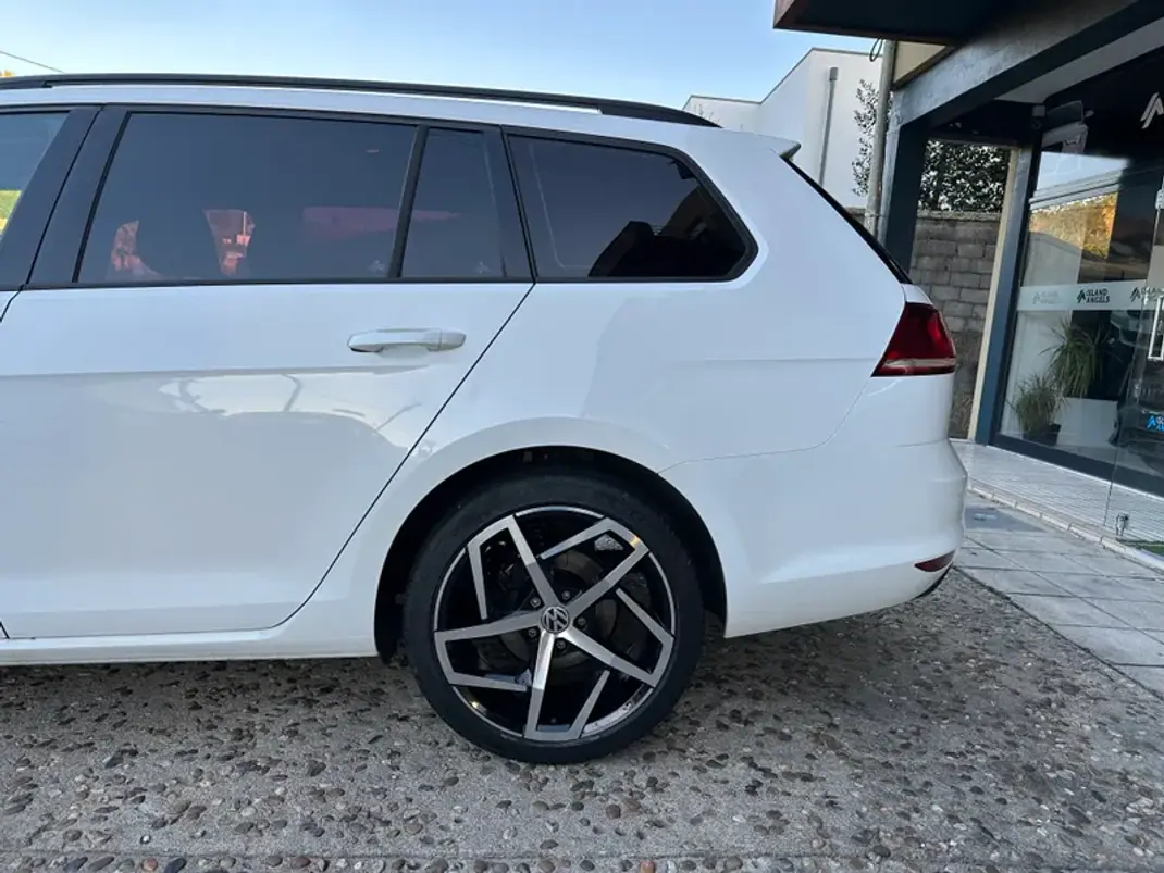 Volkswagen Golf Variant 2015 - 14000 EUR, 161500 km - AUTO.MOTO.pt - 161500km - foto 8 de 55
