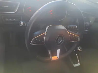 Renault Clio 2020 - 12990 EUR, 79050 km - 79050km - foto 8 de 20