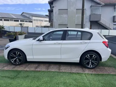BMW 114 2014 - 12500 EUR, 230000 km - AUTO.MOTO.pt - 230000km - foto 15 de 55