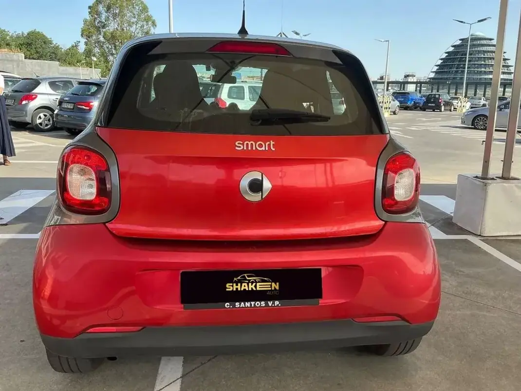Smart ForFour 2016 - 9490 EUR, 134705 km - 134705km - foto 4 de 9