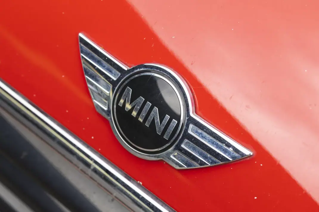 MINI Cooper 2015 - 14500 EUR, 211994 km - AUTO.MOTO.pt - 211994km - foto 13 de 31