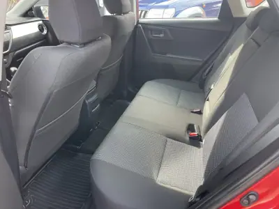 Toyota Auris 2013 - 13950 EUR, 163341 km - AUTO.MOTO.pt - 163341km - foto 9 de 12