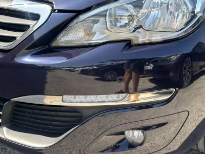 Peugeot 308 SW 2015 - 7500 EUR, 178000 km - AUTO.MOTO.pt - 178000km - foto 5 de 19