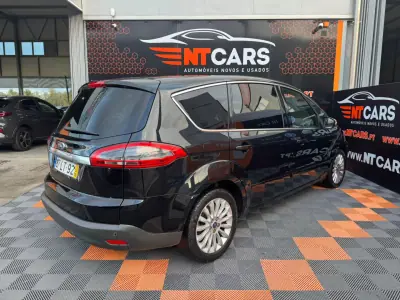 Ford S-Max 2011 - 4900 EUR, 299900 km - AUTO.MOTO.pt - 299900km - foto 2 de 10