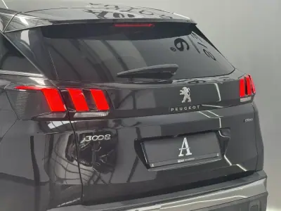 Peugeot 3008 2018 - 16990 EUR, 121000 km - AUTO.MOTO.pt - 121000km - foto 6 de 31