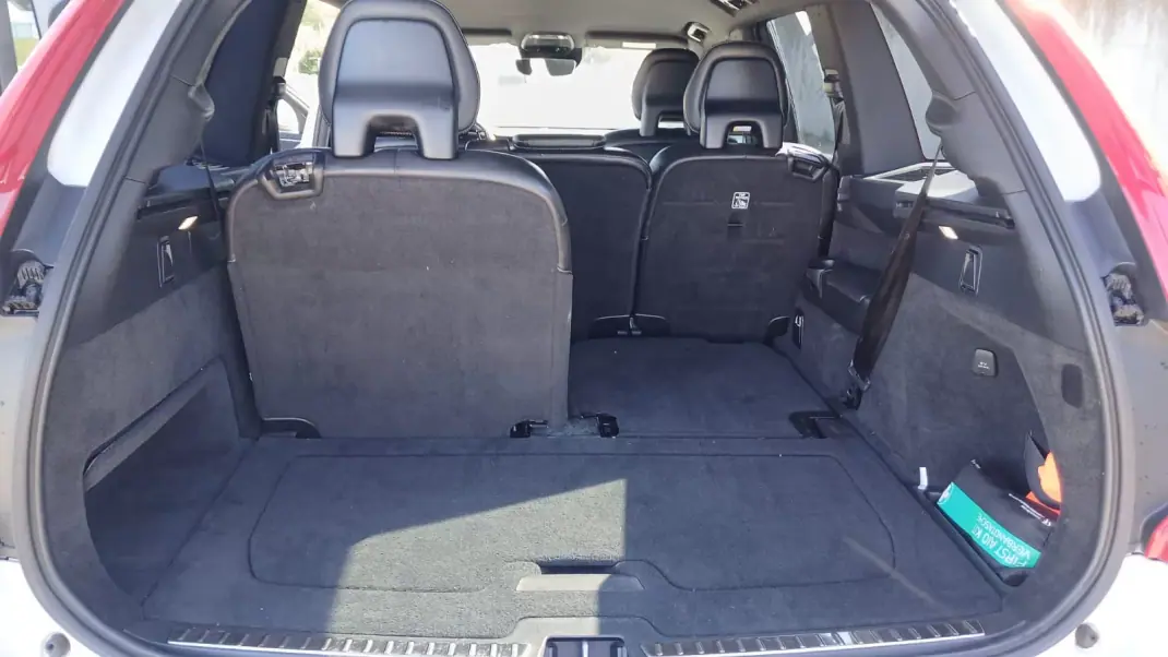 Volvo XC 90 2016 - 38750 EUR, 156000 km - AUTO.MOTO.pt - 156000km - foto 7 de 25