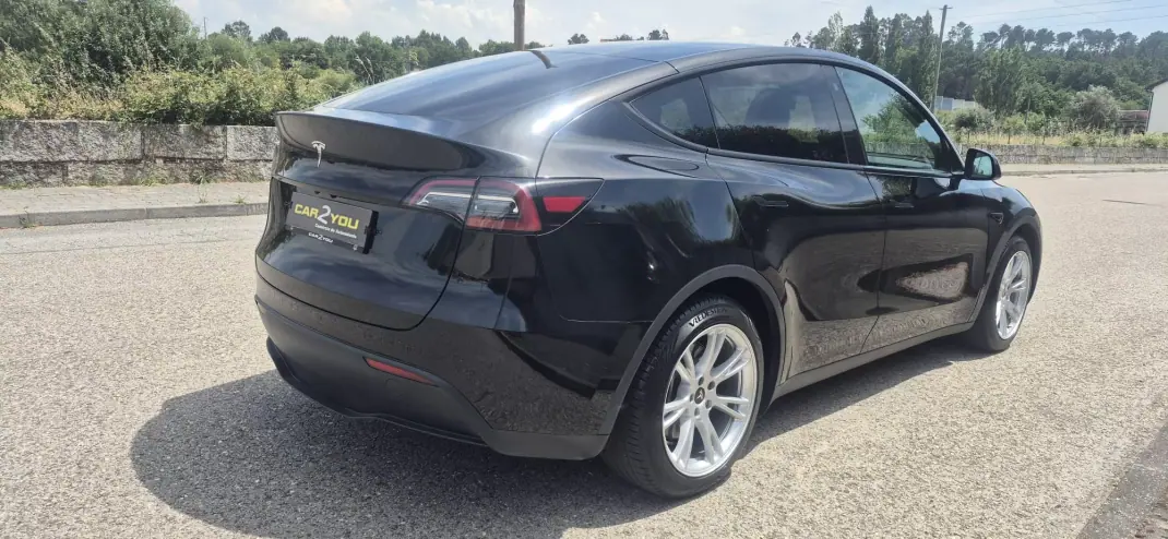 Tesla Model Y 2023 - 35900 EUR, 65000 km - 65000km - foto 18 de 18