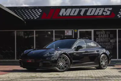 Porsche Panamera 2019 - 61900 EUR, 108300 km - 108300km - foto 1 de 46