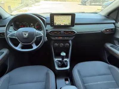 Dacia Sandero 2022 - 14500 EUR, 76000 km - AUTO.MOTO.pt - 76000km - foto 10 de 12
