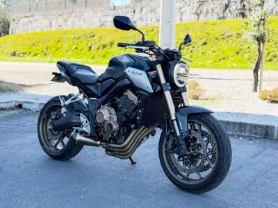 Honda CBR1000RR ABS 2022 - 18850km