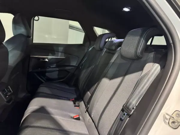 Peugeot 3008 2023 - 23900 EUR, 120332 km - AUTO.MOTO.pt - 120332km - foto 18 de 50