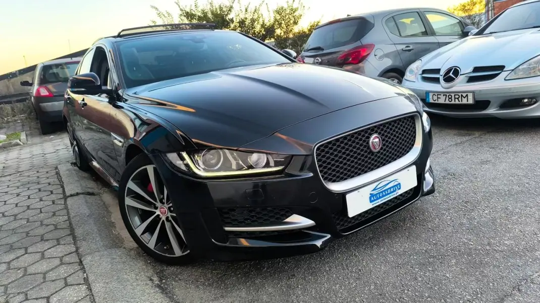 Jaguar XE 2017 - 14900 EUR, 159000 km - 159000km - foto 9 de 24