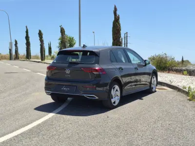 Volkswagen Golf 2020 - 23890 EUR, 47169 km - AUTO.MOTO.pt - 47169km - foto 4 de 36