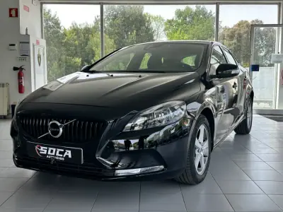 Volvo V40 2018 - 16890 EUR, 100139 km - 100139km - foto 1 de 21