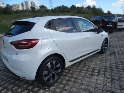 Renault Clio 2020 - 12300 EUR, 55765 km - AUTO.MOTO.pt - 55765km - foto 17 de 17