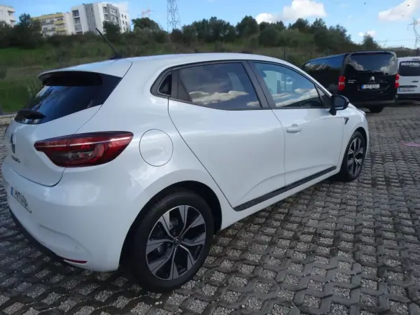 Renault Clio 2020 - 12300 EUR, 55765 km - AUTO.MOTO.pt - 55765km - foto 17 de 17