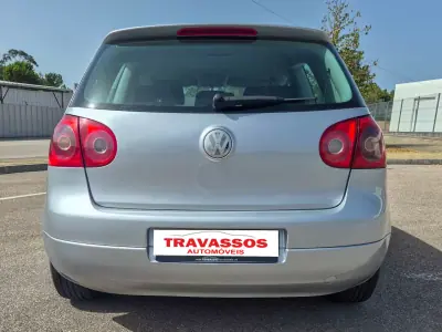 Volkswagen Golf 2006 - 5500 EUR, 314439 km - foto 4 de 5