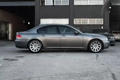 BMW 730 2005 - 16900 EUR, 164000 km - AUTO.MOTO.pt - 164000km - foto 3 de 22