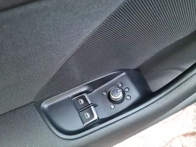 Audi A3 2014 - 14900 EUR, 250000 km - AUTO.MOTO.pt - 250000km - foto 18 de 38
