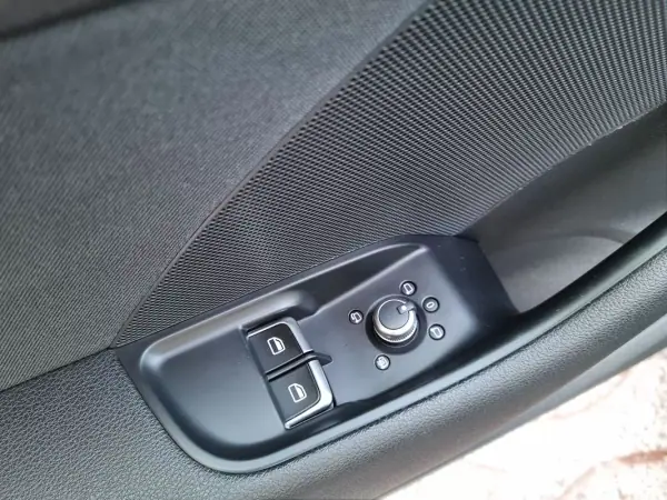 Audi A3 2014 - 14900 EUR, 250000 km - AUTO.MOTO.pt - 250000km - foto 18 de 38