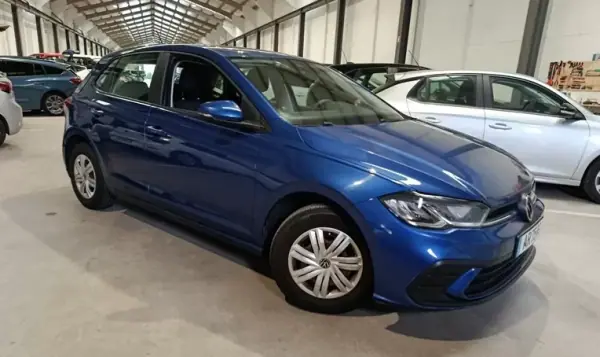 Volkswagen Polo 2022 - 12999 EUR, 108121 km - AUTO.MOTO.pt - 108121km - foto 3 de 16