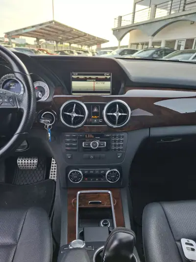 Mercedes-Benz GLK 250 2014 - 22500 EUR, 139500 km - AUTO.MOTO.pt - 139500km - foto 16 de 32