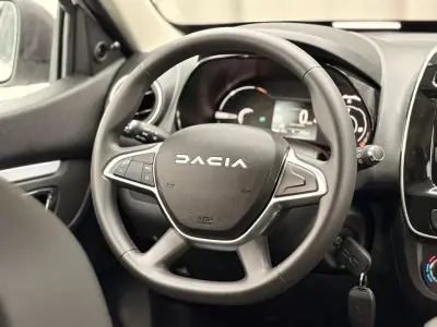 Dacia Spring 2023 - 12250 EUR, 8500 km - AUTO.MOTO.pt - 8500km - foto 13 de 14