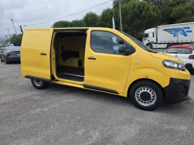 Citroën Jumpy 2019 - 15900 EUR, 122000 km - AUTO.MOTO.pt - 122000km - foto 23 de 60